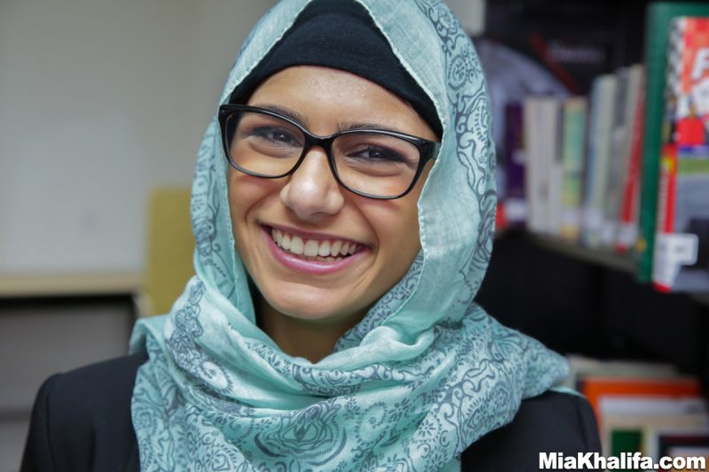 Mia Khalifa Library Boobs Naked Hijab Arab Women 03